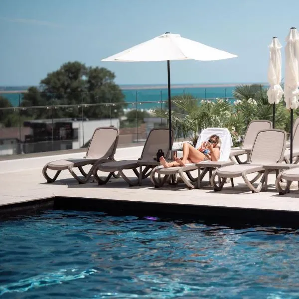 Cozy Apartment 98 in Odyssey pools spa and parking, hotel a Mamaia Nord - Năvodari
