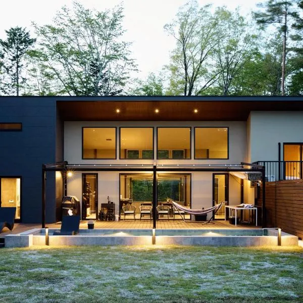 ASH Villa Fujikawaguchiko、富士河口湖町のホテル