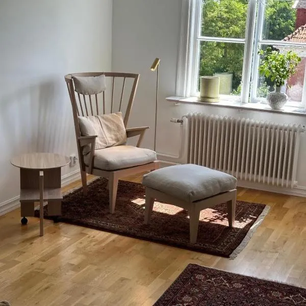 Fantastic accommodation in central Kalmar, מלון בקלמאר