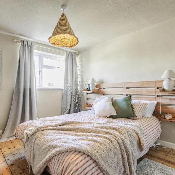 Charming & Stylish 2 beds Cotswolds Cottage Near Blenheim Palace, hotel in Woodstock