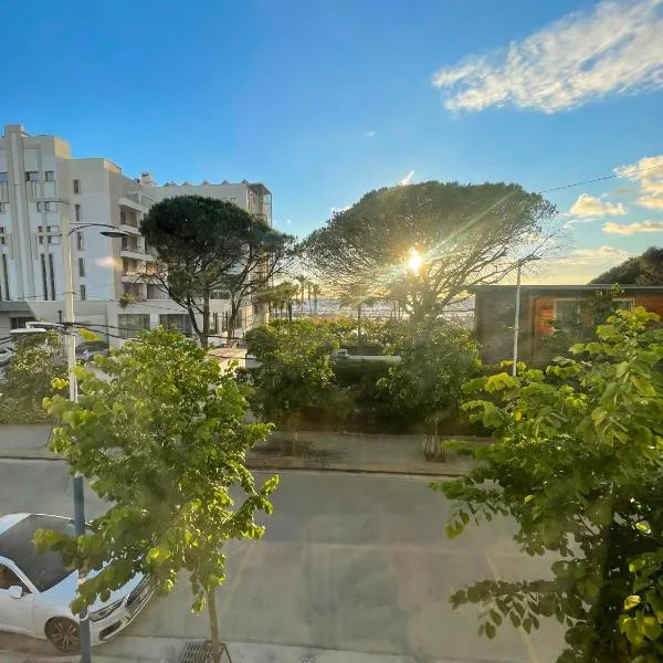 Sea & Pine Retreat Golem, hotell i Golem