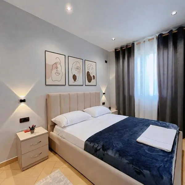 White and Cozy Apartment, Hotel in Vlora