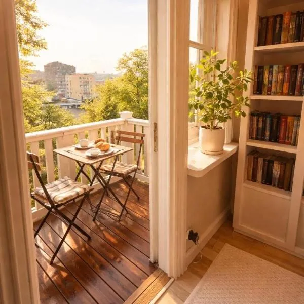 Large family villa, 12 minutes to Stockholm City, hotel a Stoccolma