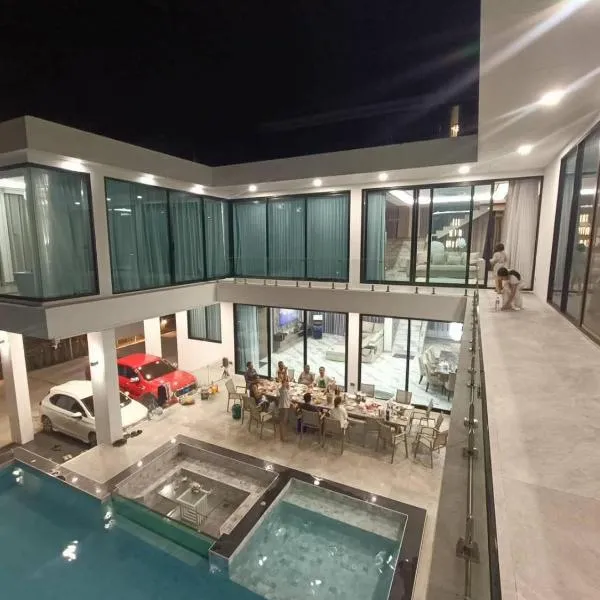 Casa Luxe Pool Villa โรงแรมในBan Khlong Khot