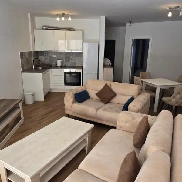 Rafailovici में, होटल Bel&Rus Apartment Becici with two bedroom