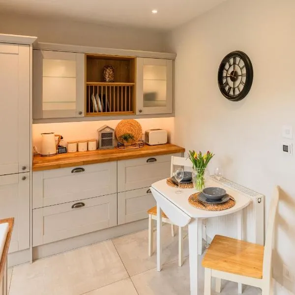Modern Cottage Style House with Cosy Log Fire, hotel u gradu 'Harrogate'