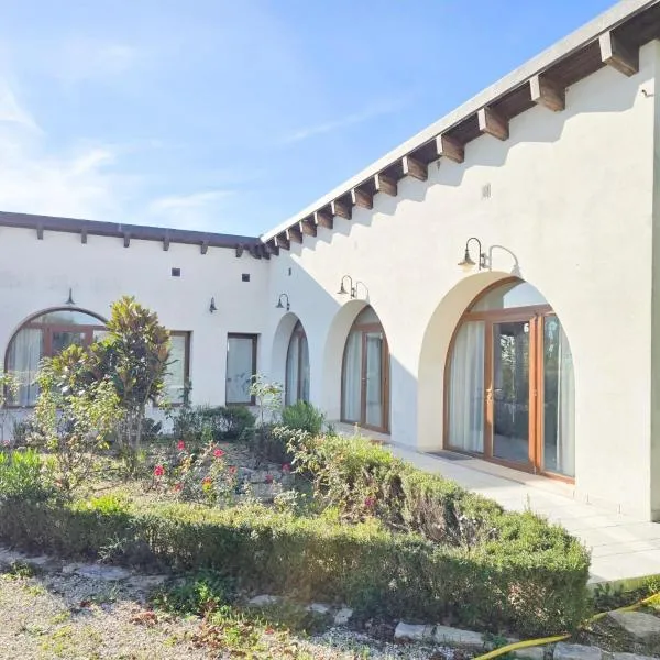 Pizzica Agriturismo, готель у місті Метапонто