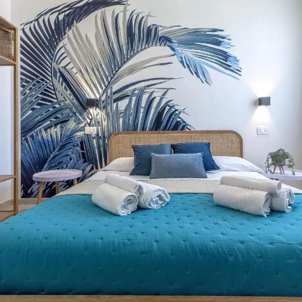 NURAS - Affittacamere L'Azzurra - Double bedrooms private bathroom and seaview solarium, hotell sihtkohas Sorso