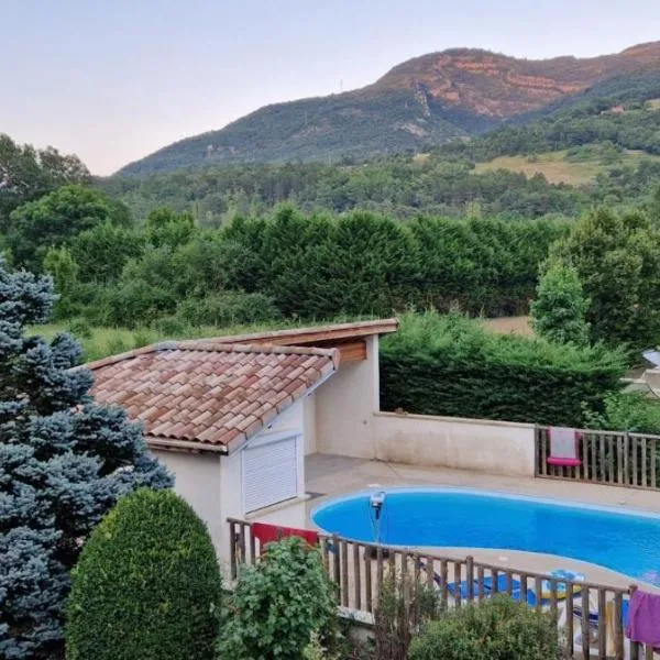 Gîte Le Devant De La Chaux, hotel em Pontaix