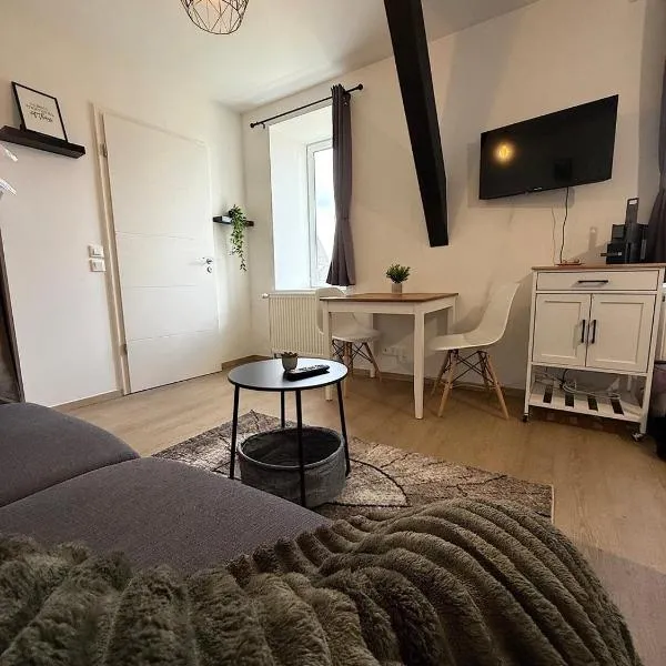 Design & Connecté : Studio Neuf au Pied de la Gare, hotell i Dreux