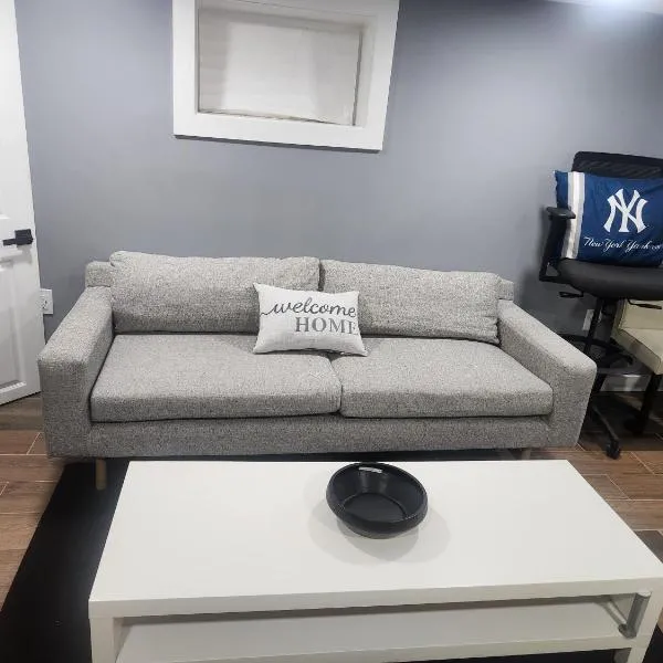 Traveler's Dream 1BR - Airport, Shopping &NYC Access, hotell sihtkohas Elizabeth