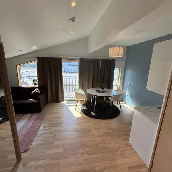 Hotell Vänersborg: Vänersborg şehrinde bir otel