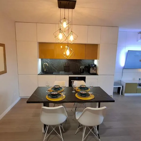 Golden Sun Apartment Grzybowo, hotel u gradu 'Grzybowo'