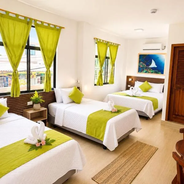 Hostal Gardner, hotel u gradu Puerto Ajora