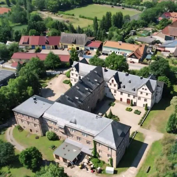 Schloss Hotel Wallhausen, khách sạn ở Wallhausen