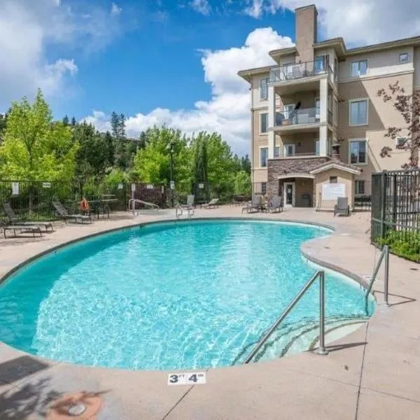 Pinnacle Pointe Resort By YLW Vacation Rentals, hotel in Kelowna