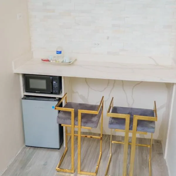 킹스턴에 위치한 호텔 Royale Jazz Hotel
