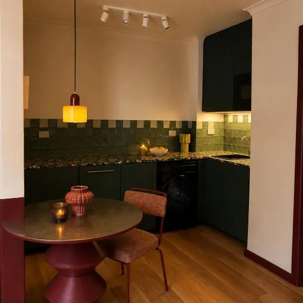 The Bron Apartment - newly renovated, designer stay, hotel a Yarralumla