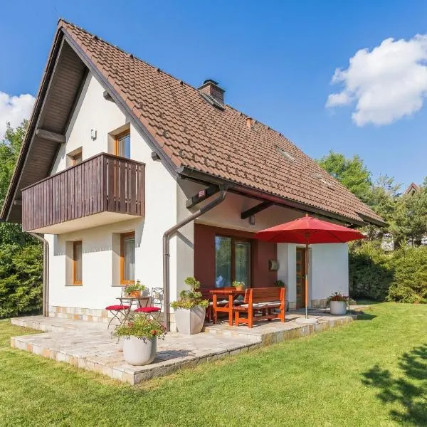 Sunny Weekend Sauna House - Happy Rentals, hotel a Preserje
