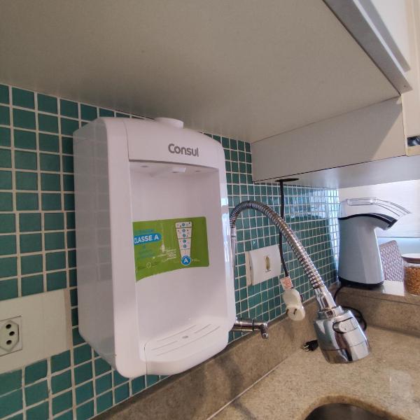 8 Apartamentos em Condomínio Fechado c/portaria presencial 24 hs à Beira mar na Praia do Tombo no Guarujá - Foto 3