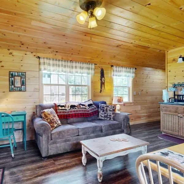 Acadia Lights Cabin, hotel en Sullivan