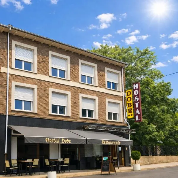 Hostal Dobe, hotel em Benavides