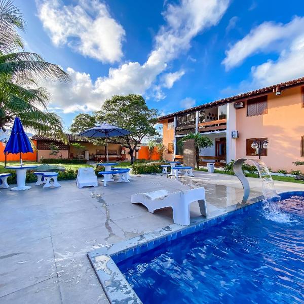 Apartamento a Poucos Metros da Praia de Taperapuã | Piscinas | Ar-Condicionado | Próximo ao Axé Moi