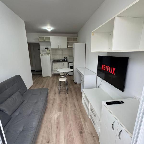 704 Ap Completo em Pinheiros | C/ Ar Cond