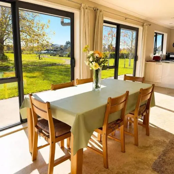 Karaka Private Farm Retreat, hotel a Auckland