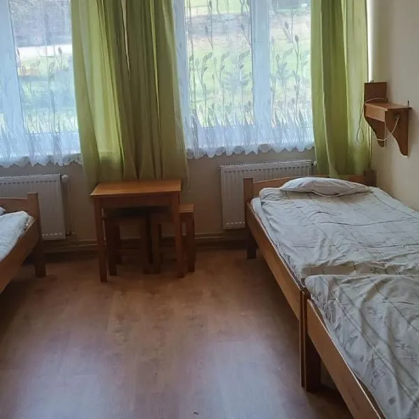 Agroturystyka pod Chyrową, hotel en Chyrowa