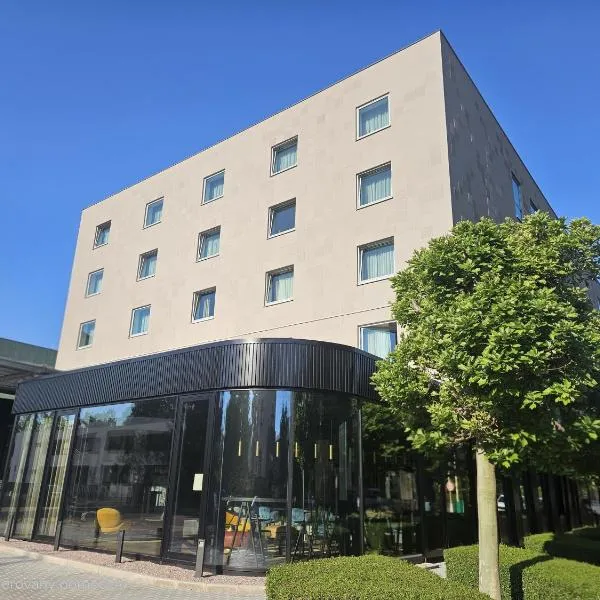 Hotel Euro, hotel em Pardubice
