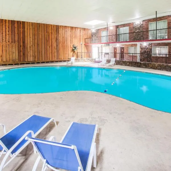 Ramada by Wyndham Mountain Home, ξενοδοχείο σε Mountain Home