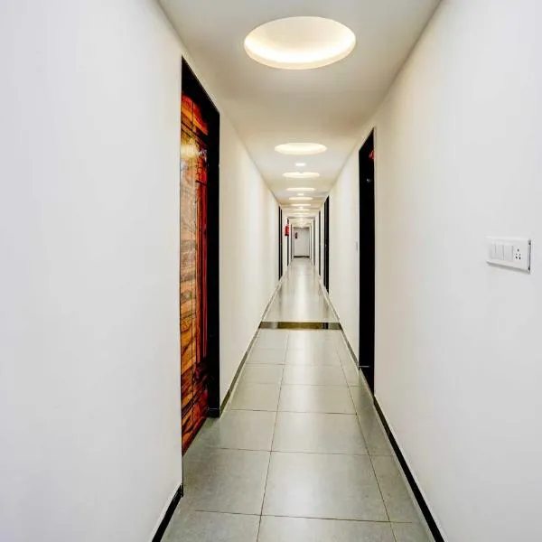 Hotel O Surya Dev, hotel a Rajkot