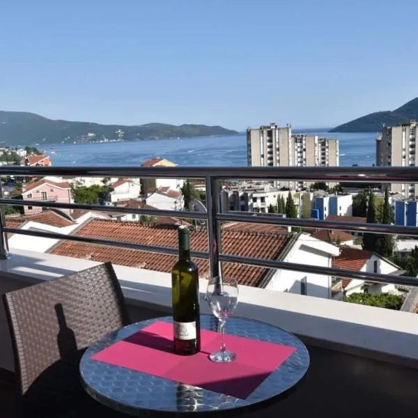 Apartments Anastasija، فندق في هرسك نوفي