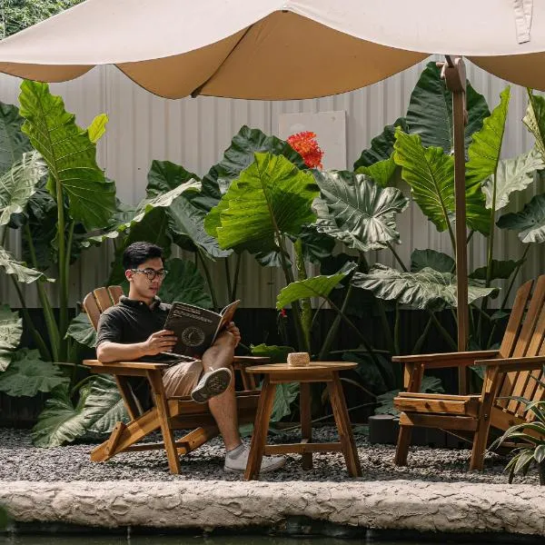 Modapick Bạch Đằng - Living in the nature garden with full river view, hotel in Hanoi
