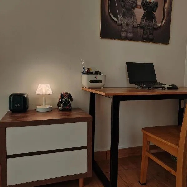 Little Solace Hanoi Homestay, Hotel in Hanoi