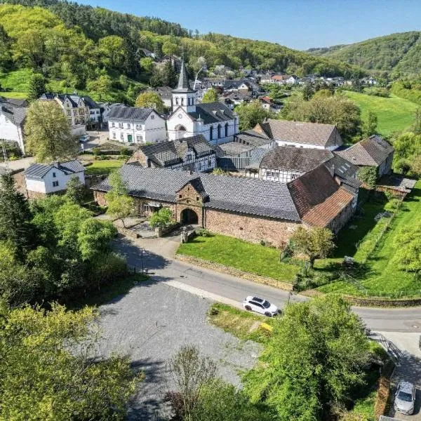 Familienfreundliches Ferien-Apartment auf Burg Hausen, hotel em Heimbach