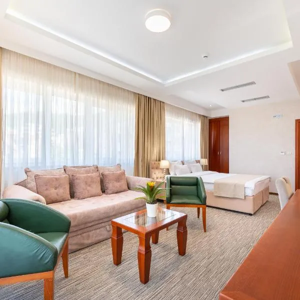 Hotel Montenegrino, viešbutis Tivate