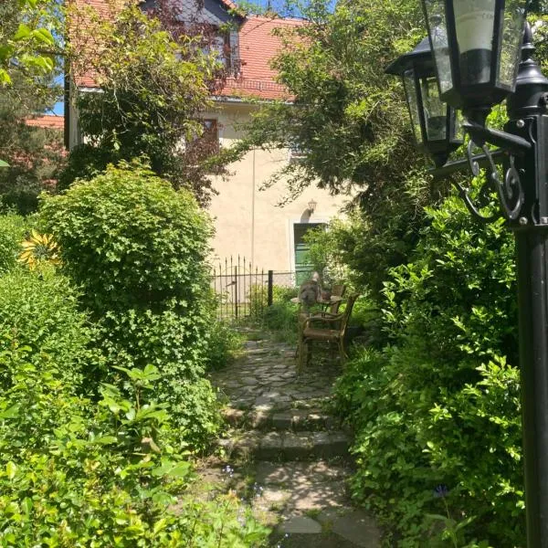 Ferienwohnung Haubitz, hótel í Borna