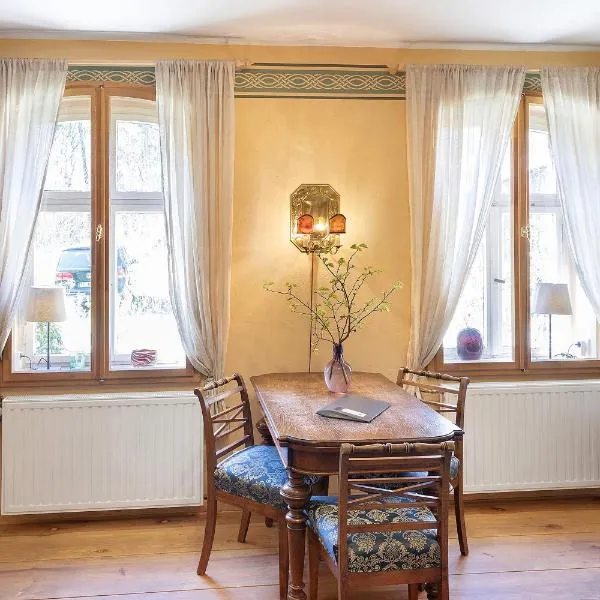 Ferienwohnung am Roten Schloss, отель в городе Glashütte