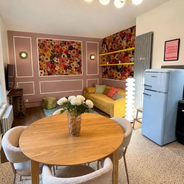 Cocon rétro 2 chambres, 6 personnes, Centre Pont-à-Mousson، فندق في بونت آ موسون