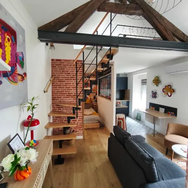 Maison Sorbier - Appartement 2, готель у місті Nevers