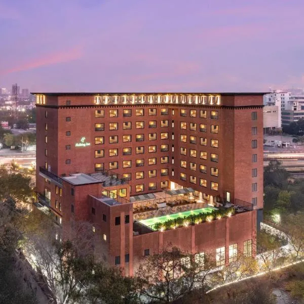 Holiday Inn Gurgaon NH8 by IHG、グルガオンのホテル
