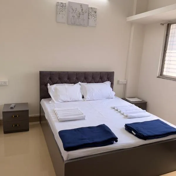 Swami Homestay, hotel sa Solapur