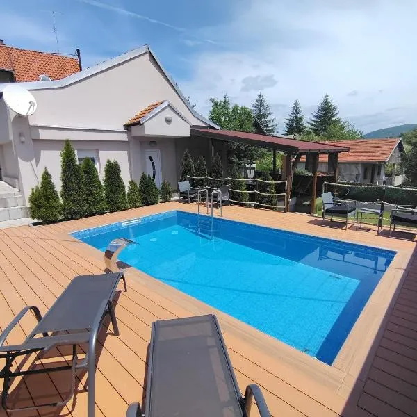 Vikendica sa bazenom"Mila"Banja Topilo, hotel i Banja Topilo