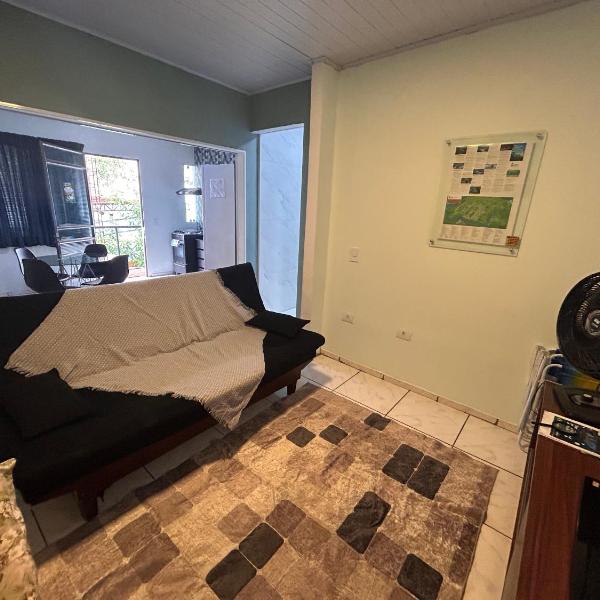 Apartamento na Av das Cataratas de 02 quartos