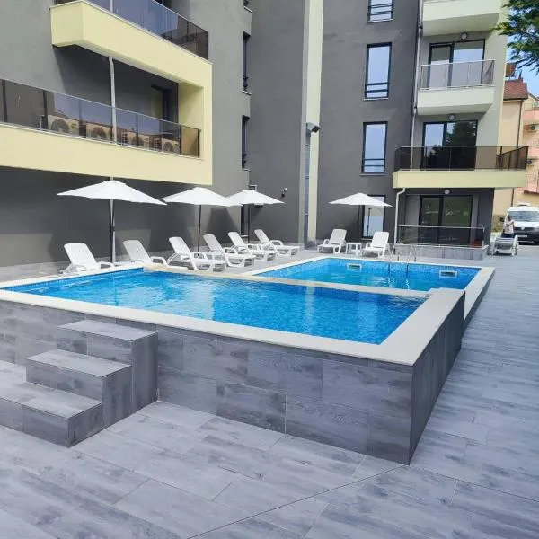 Apartment Amelia, hotel di Obzor