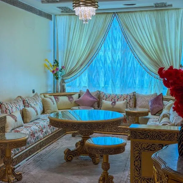 Abraj Dubai - Premium 3BR Stay in Heart of Larache, hotel em Larache