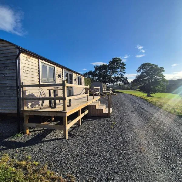 Bets & Blods Shepherd's Huts, hotel em Rug