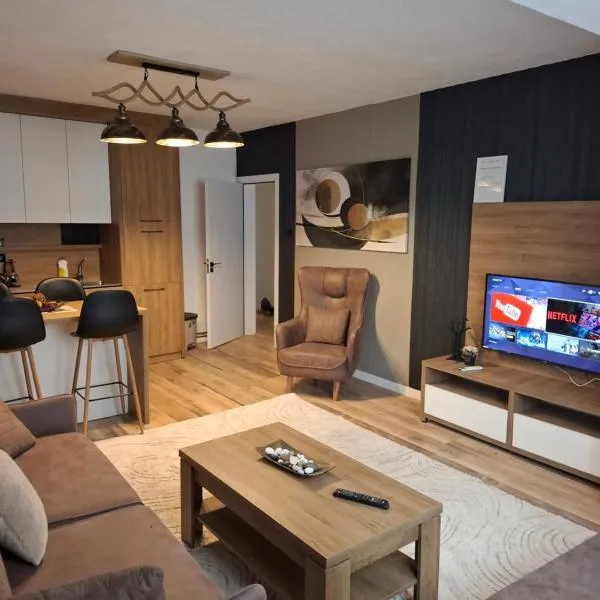 Nesi apartmenti, hotel in Prishtinë